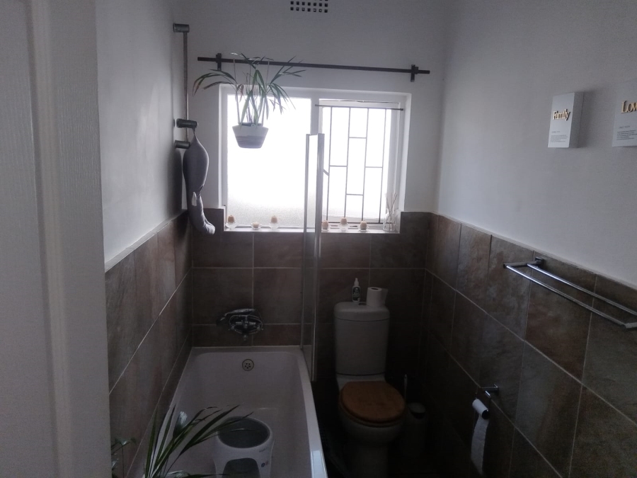 To Let 3 Bedroom Property for Rent in Fish Hoek Western Cape
